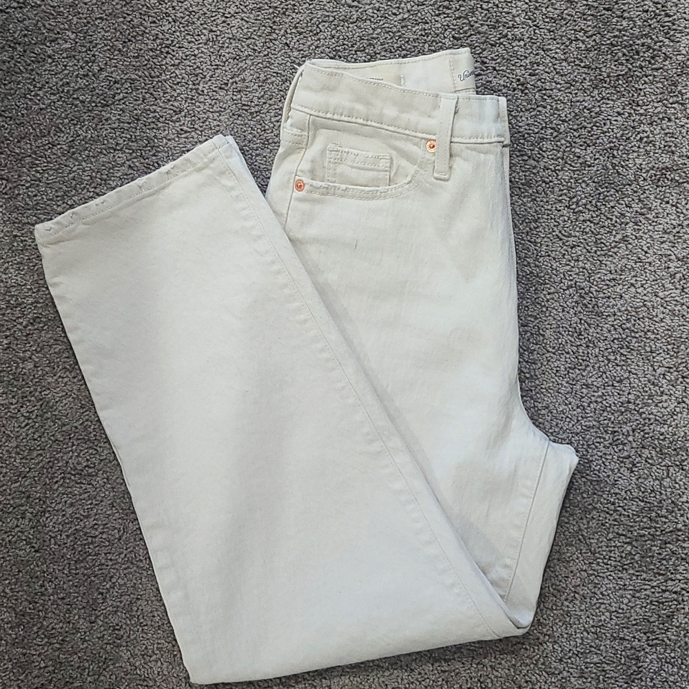 Universal Thred Vintage Straight Jeans, size 4/27 Cream